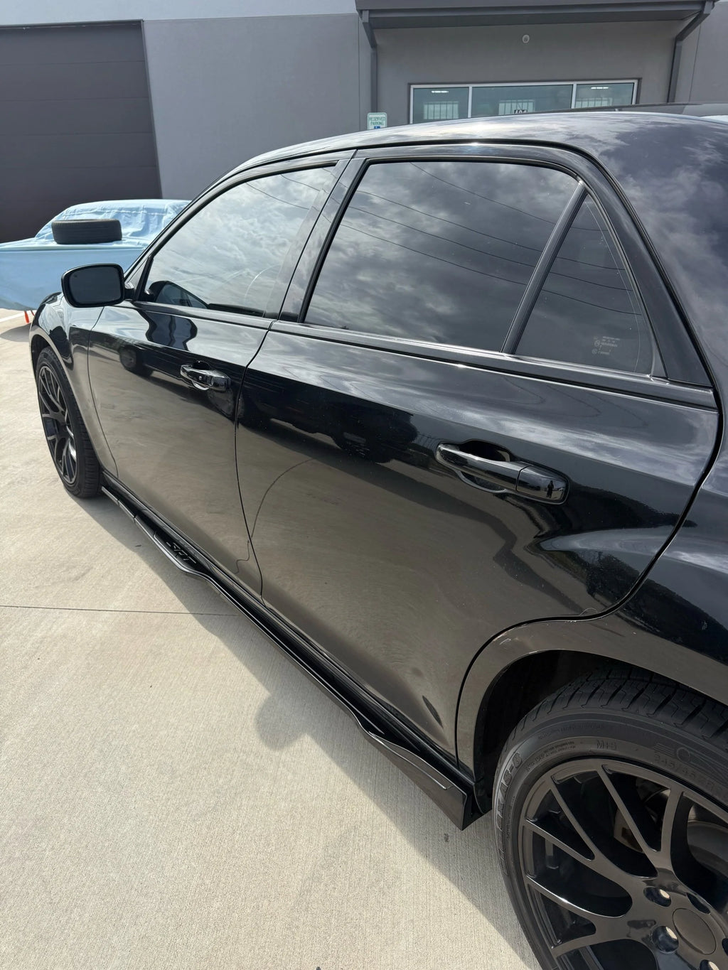 1 Piece Side Skirts Chrysler